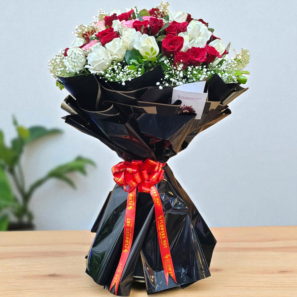 100 Mix Roses Luxury Bouquet