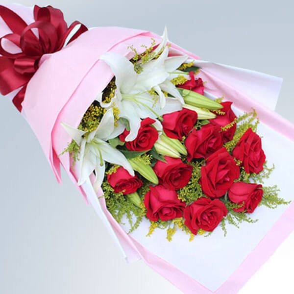 Parishable Rosy Lilies – Flowers Hut