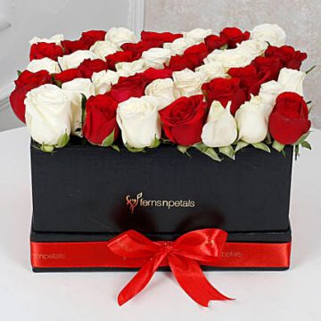 The peaceful Square Roses Box		 		 		